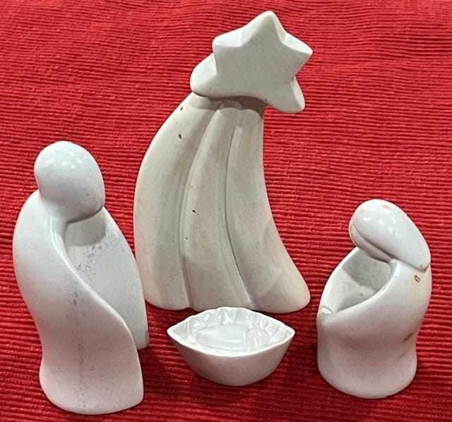 Natural Kisii Soapstone Nativity - Holy Family & Star - Image 8