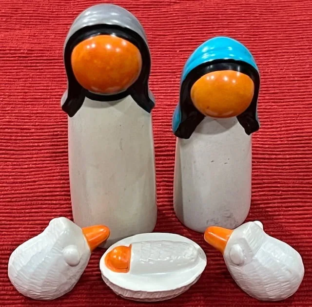 Natural Kisii Soapstone Nativity - Holy Family & Lambs - Image 6