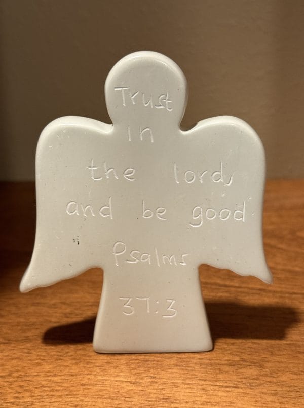 Flat Angel Natural Kisii Soapstone Nativity - Psalms 37:3 - Image 2