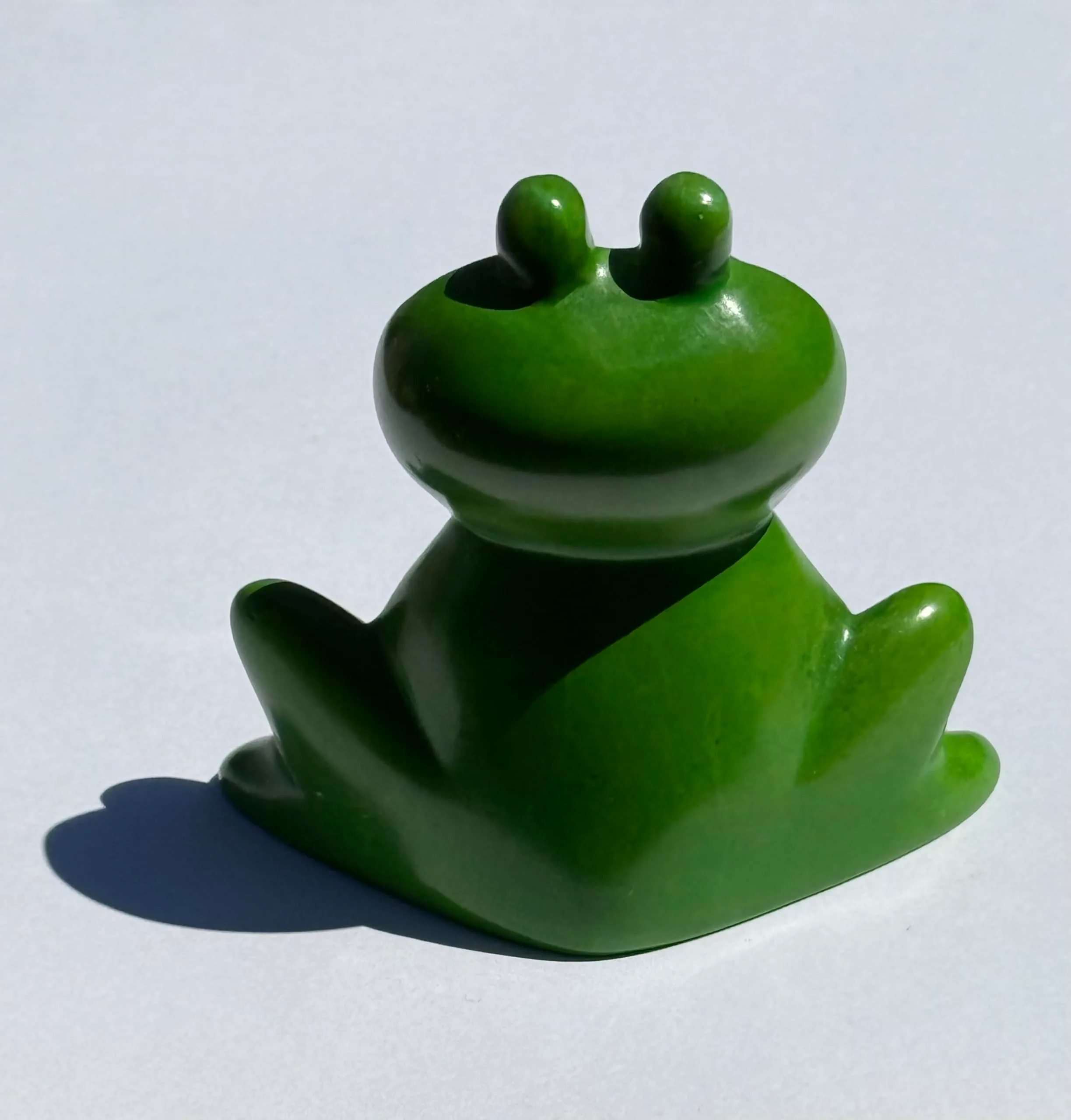 Green Frog Figurine - Image 3