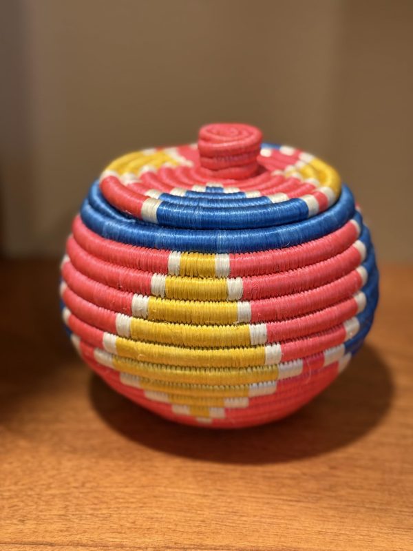 Handwoven African Sisal Basket with Lid Handmade Trinkets bowl Decorative basket for Home Kitchen Food Storage Organizer 6 in diameter x 4 in height Zen designs arts and crafts (Orange Blue Yellow) - Image 5