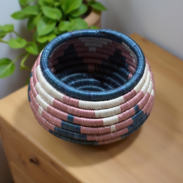 Handwoven African Sisal Trinket Basket approximately 6 In base diameter x 3-4 in Height - Image 4
