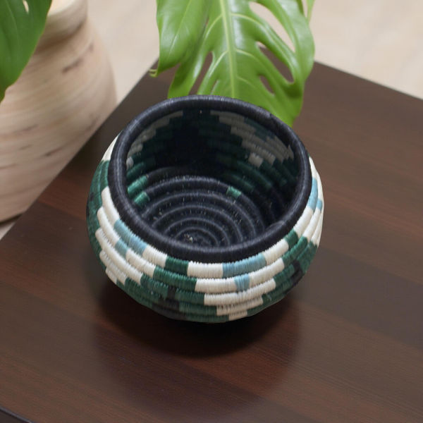 Handwoven African Sisal Trinket Basket approximately 6 In base diameter x 3-4 in Height - Image 10