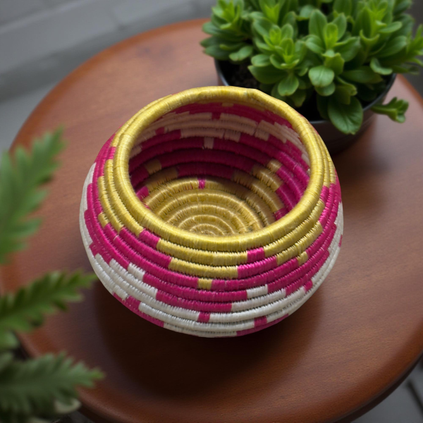 Handwoven African Sisal Trinket Basket approximately 6 In base diameter x 3-4 in Height - Image 7