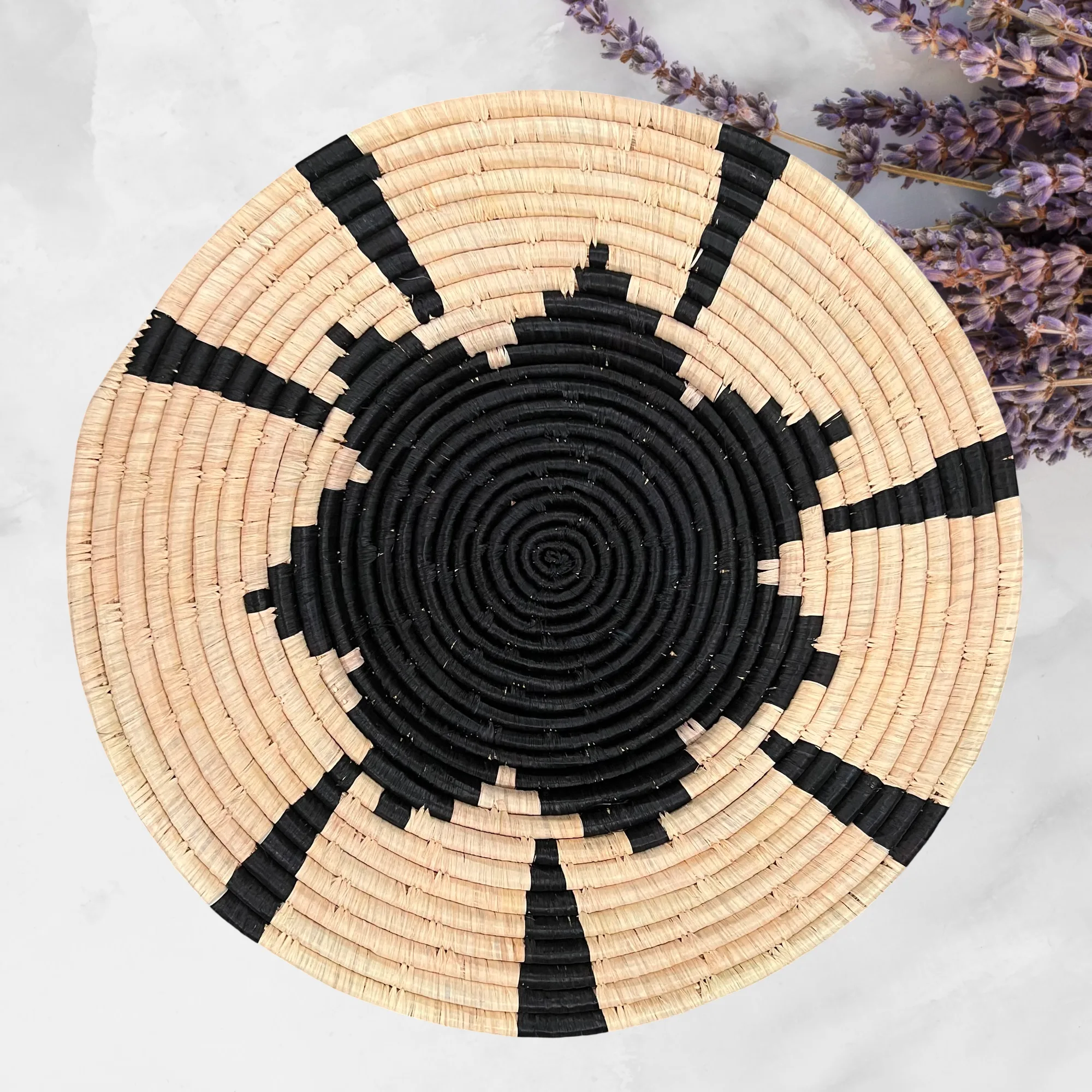 Handwoven Raffia Plate Mat Wall Hanging Decor in Natural and Black Flower - Various Sizes - Image 2