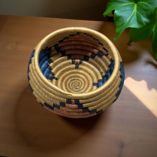 Handwoven African Sisal Trinket Basket approximately 6 In base diameter x 3-4 in Height - Image 2