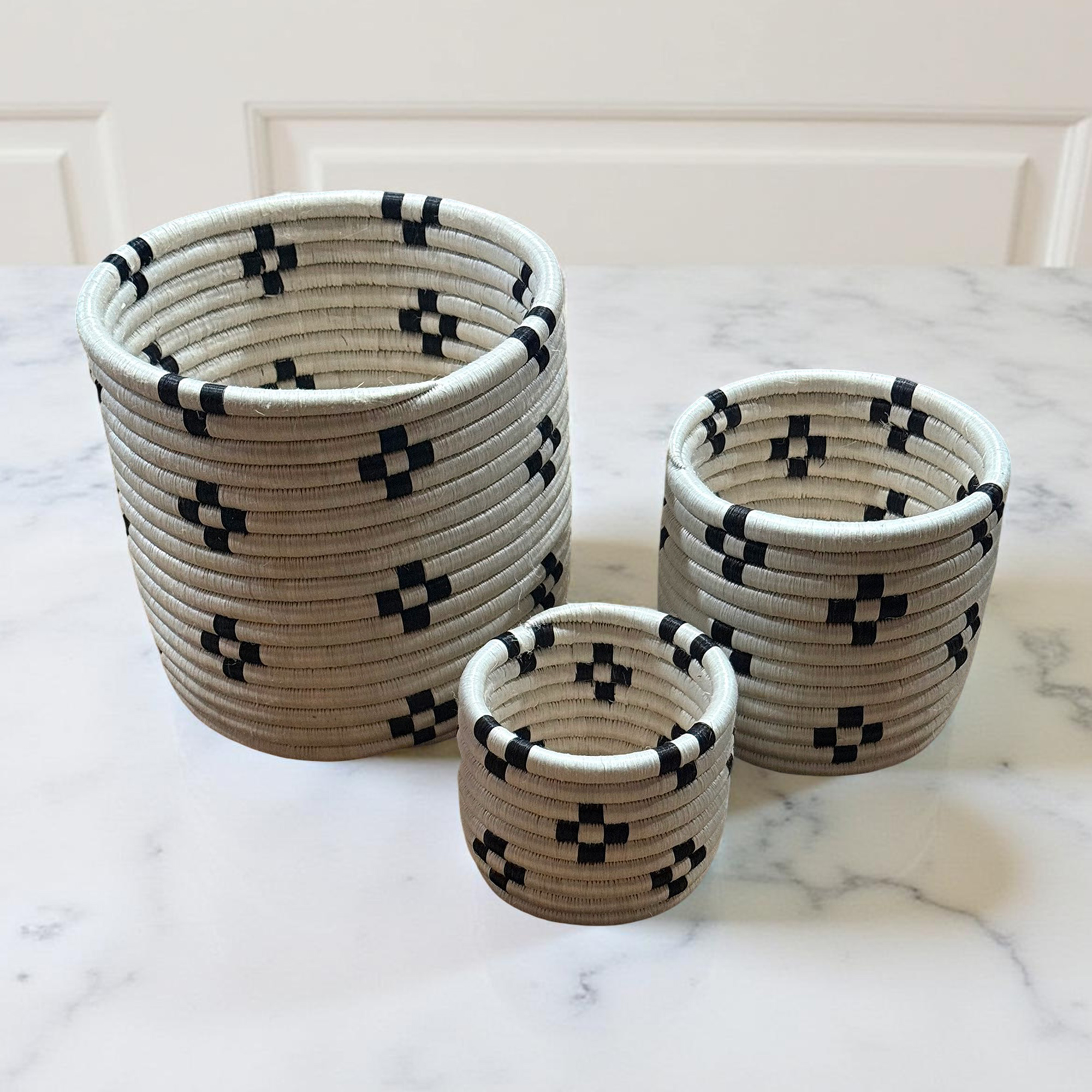 Handwoven African Vase Planter organizer Basket Set of 3 - Ideal for Organizing and as Dry Floral Vases