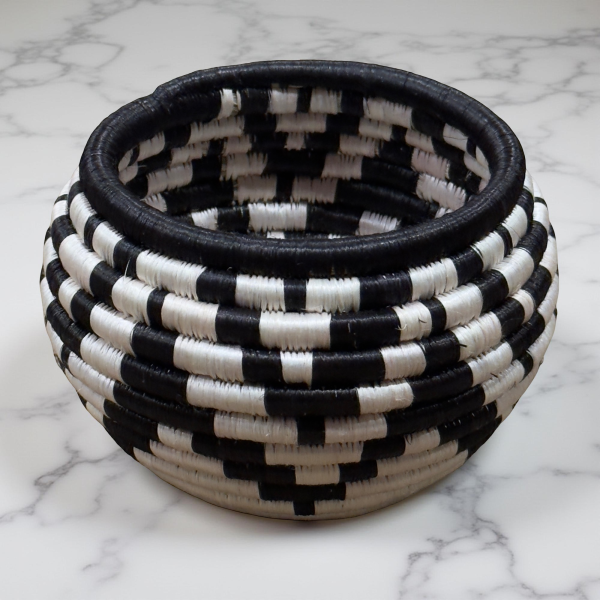 Handwoven African Sisal Trinket Basket approximately 6 In base diameter x 3-4 in Height - Image 8