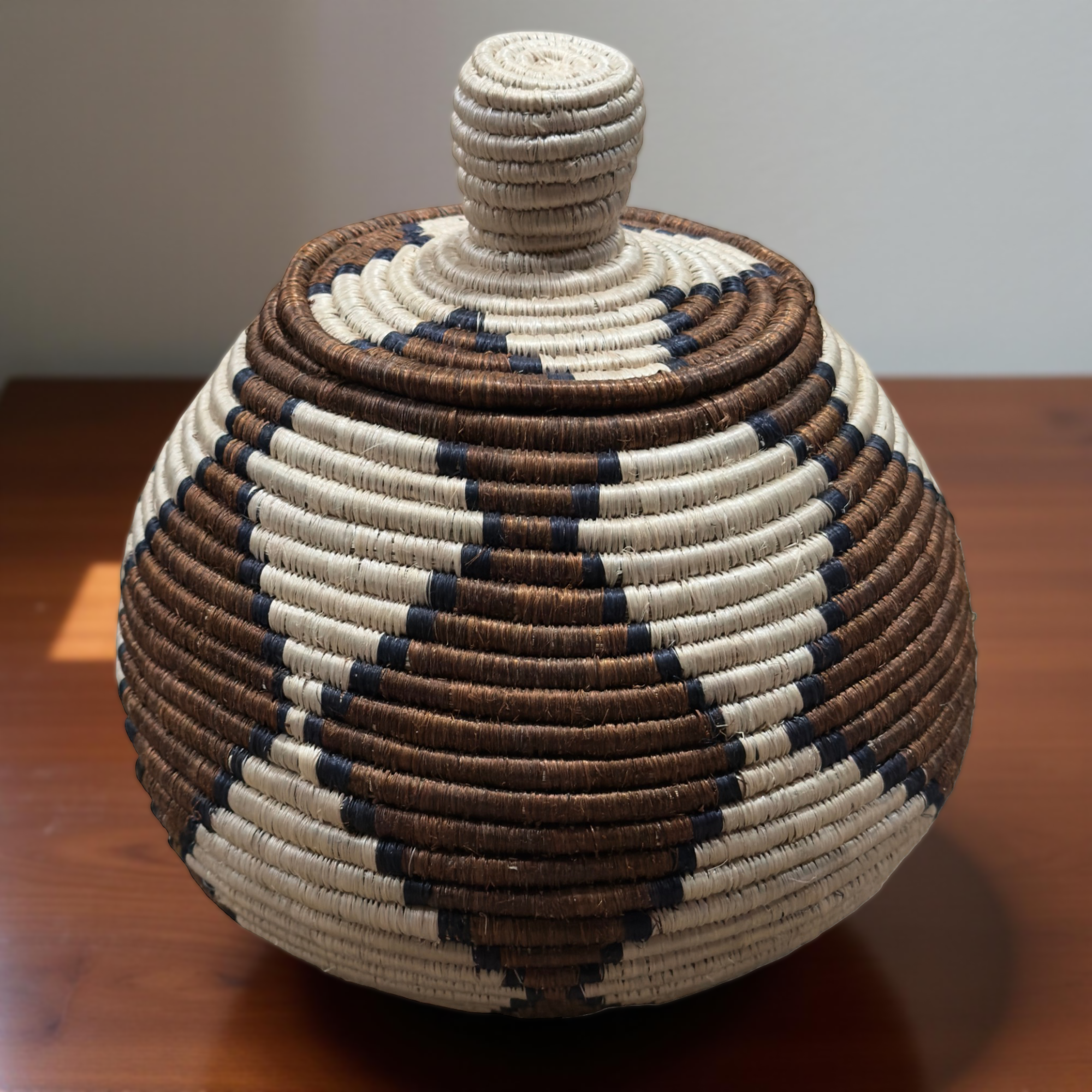Handwoven Sisal African Storage Baskets - Various Colors and Sizes - Image 3