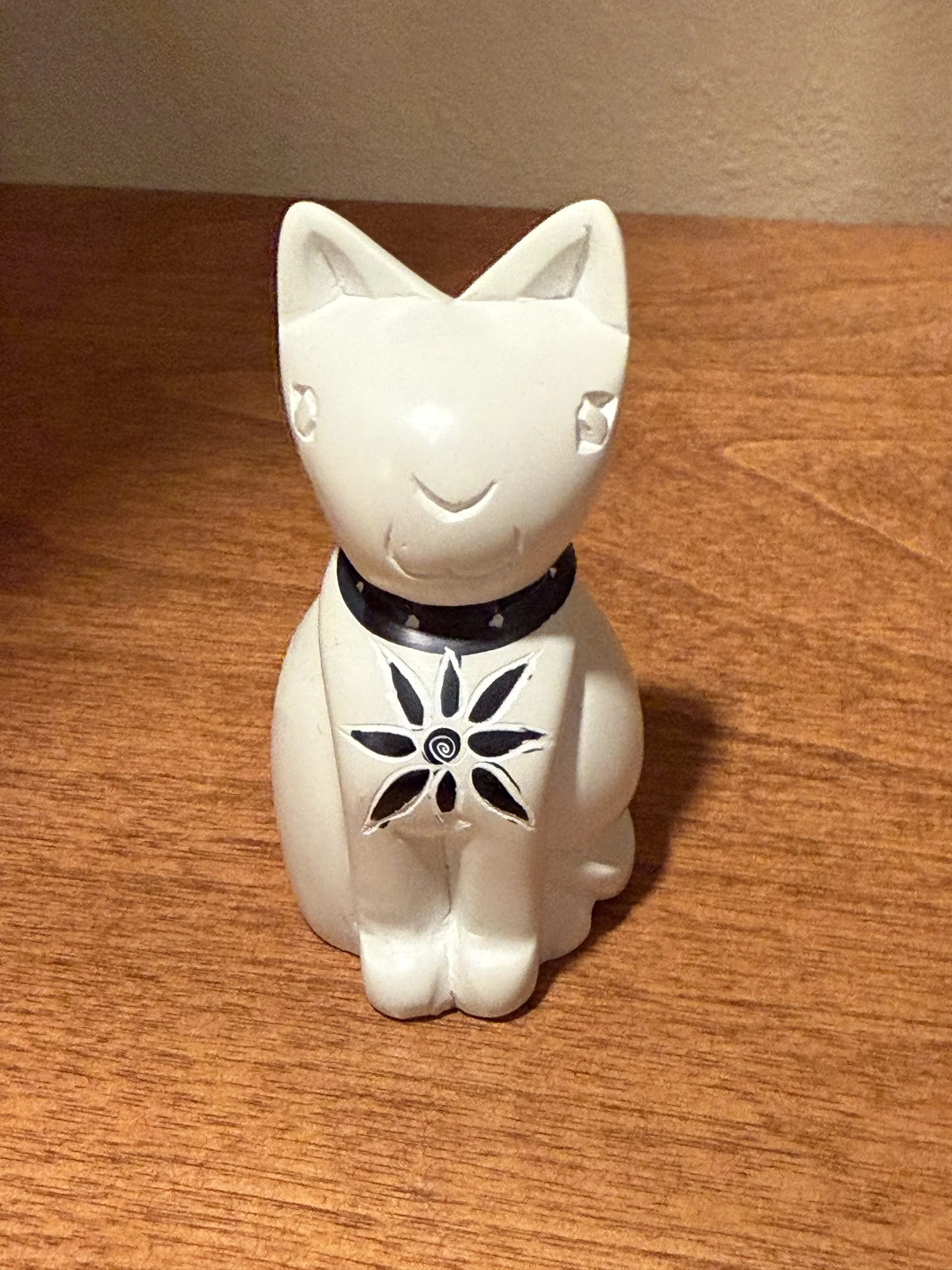 Handcrafted Soapstone Collectable Cat Figurine, Desk and Tabletop Decor - Image 2