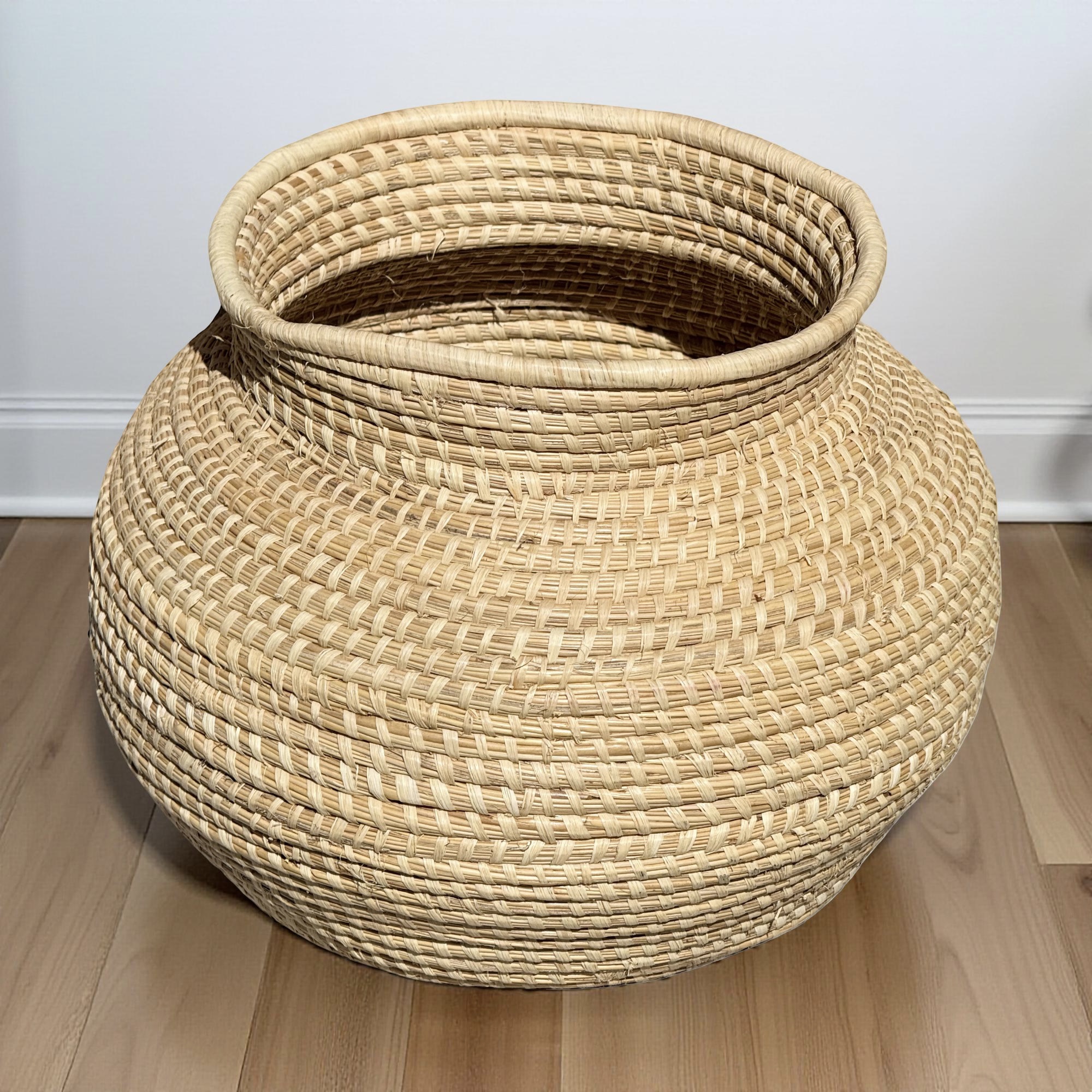 African Custom Handwoven Raffia Planter - Image 3