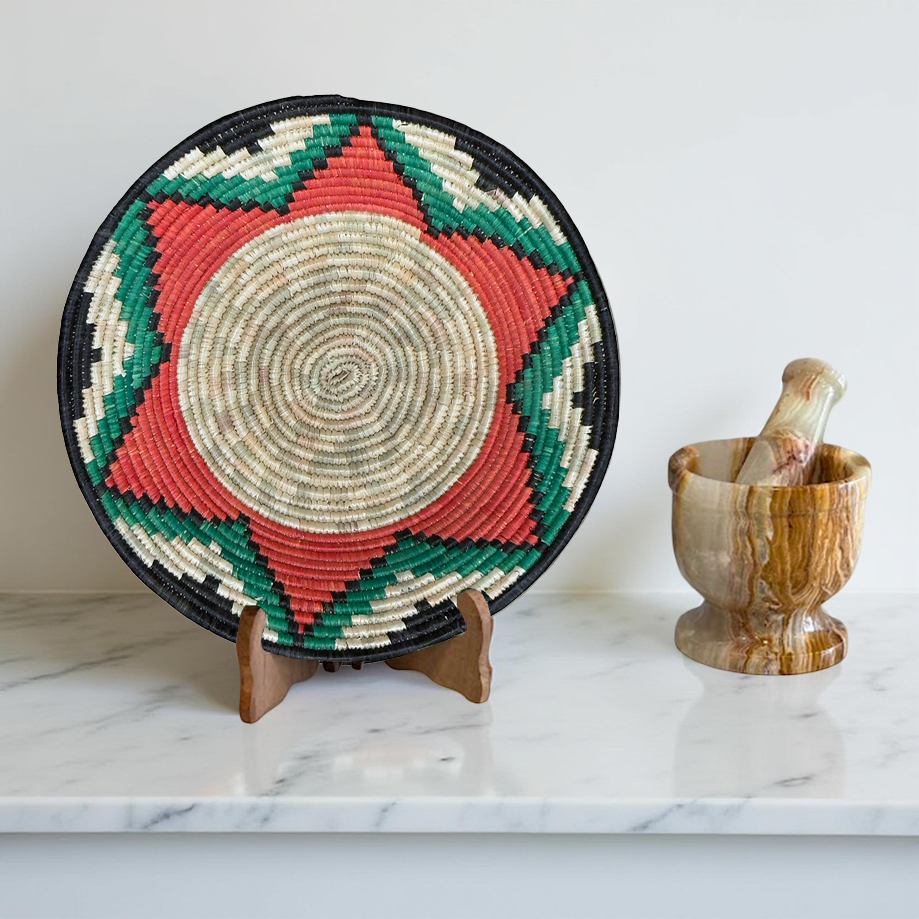 Handwoven Raffia Ugandan Toro African Baskets Bowls in Expanding Kaleidoscope Design - Image 5