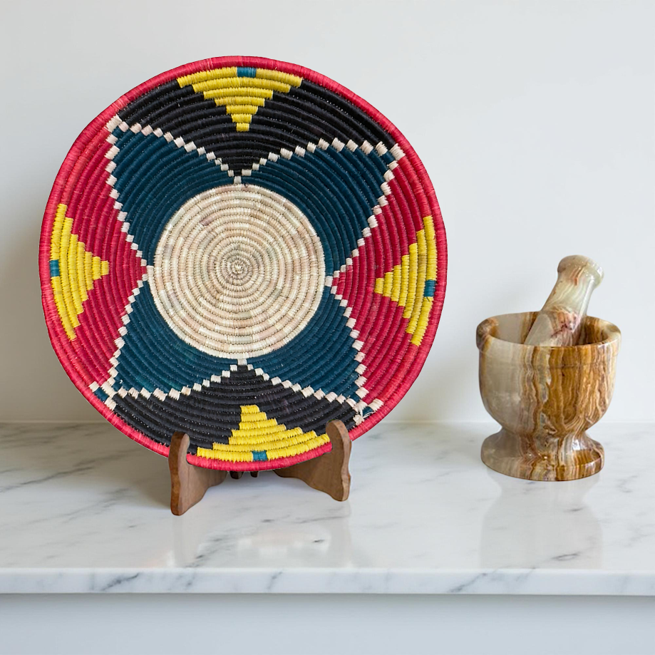 Handwoven Raffia Ugandan Toro Baskets with Four Petal Floral Design - Image 5