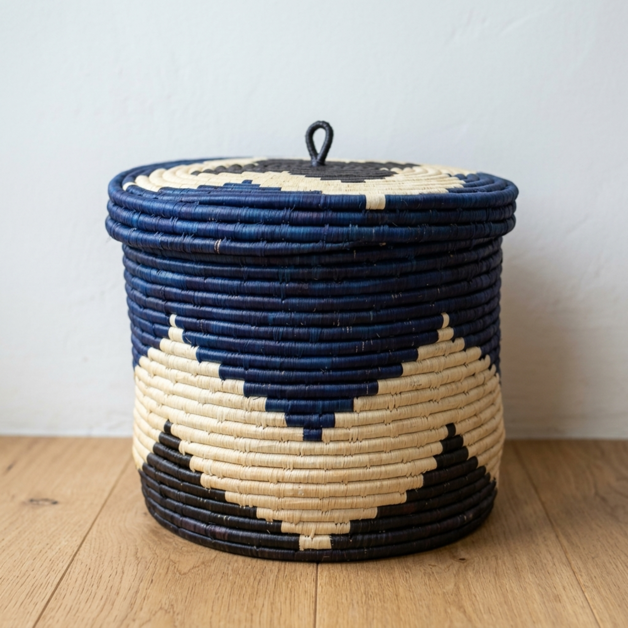 Vintage Handwoven All-Natural Raffia Storage Basket with Lid in Natural, Blue Black - Various Sizes - Image 2