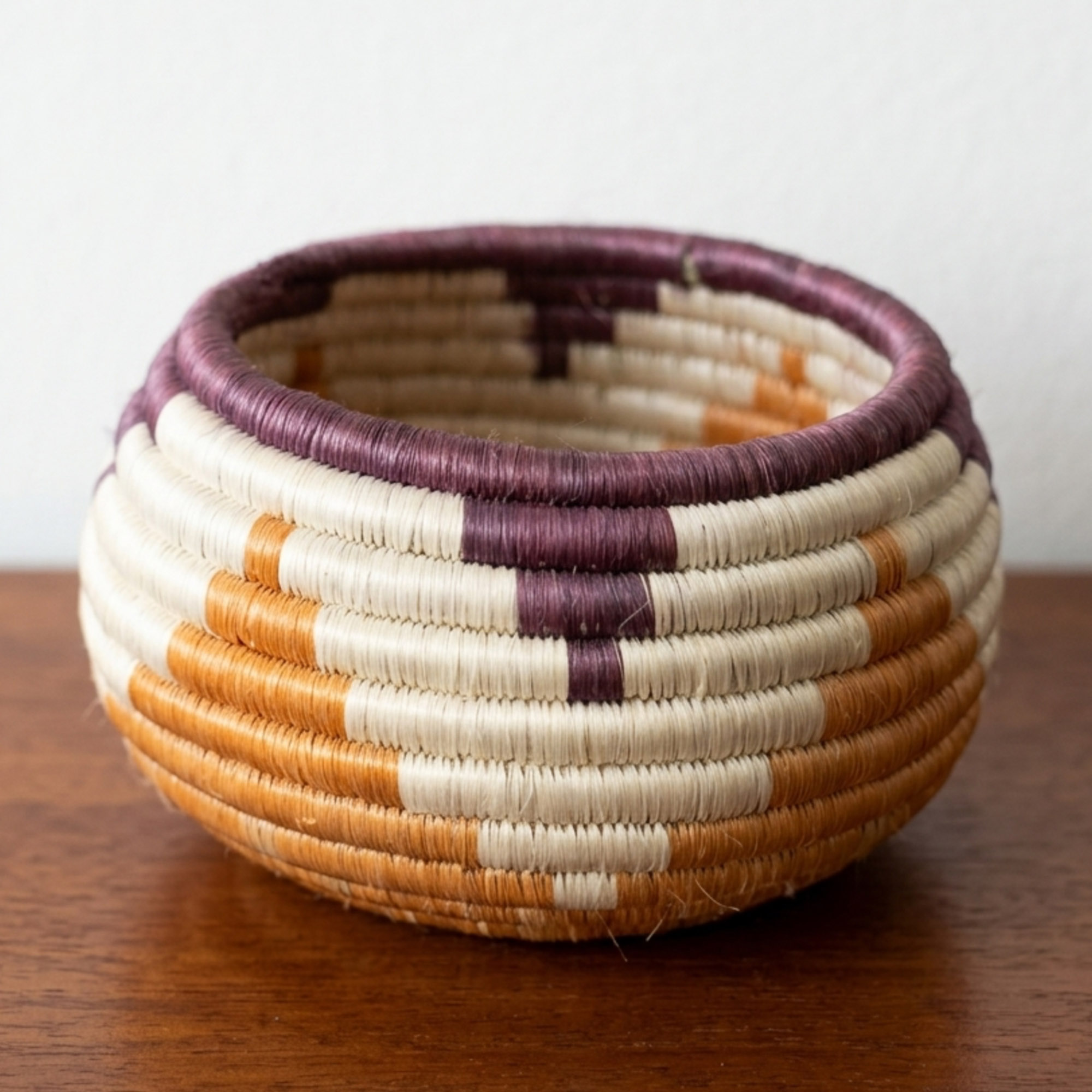Handwoven Trinket Baskets for Small item Storage and Organizing in Teja, Natural, Vino